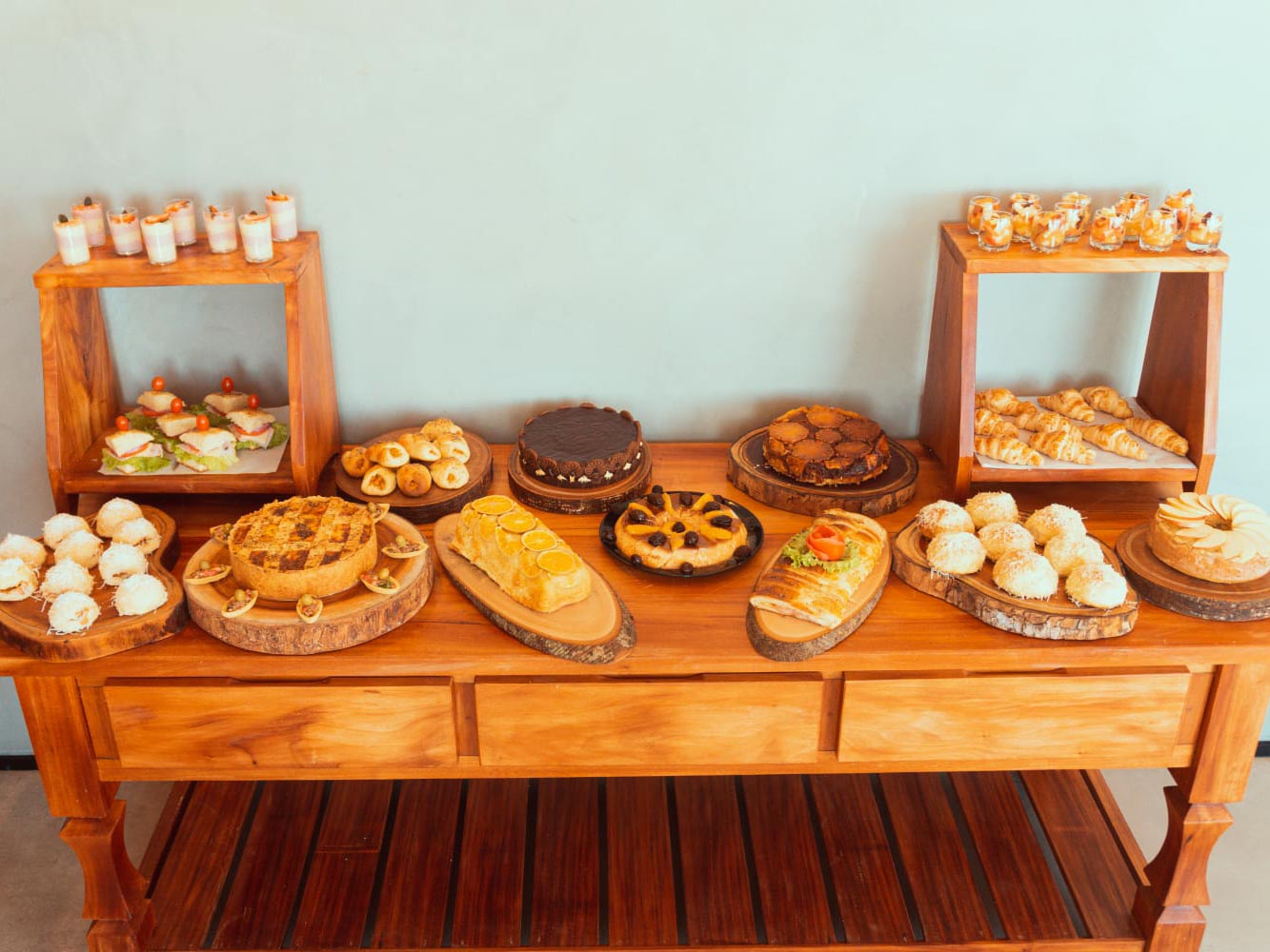Mesa de café da manhã da Marilyn Pousada
